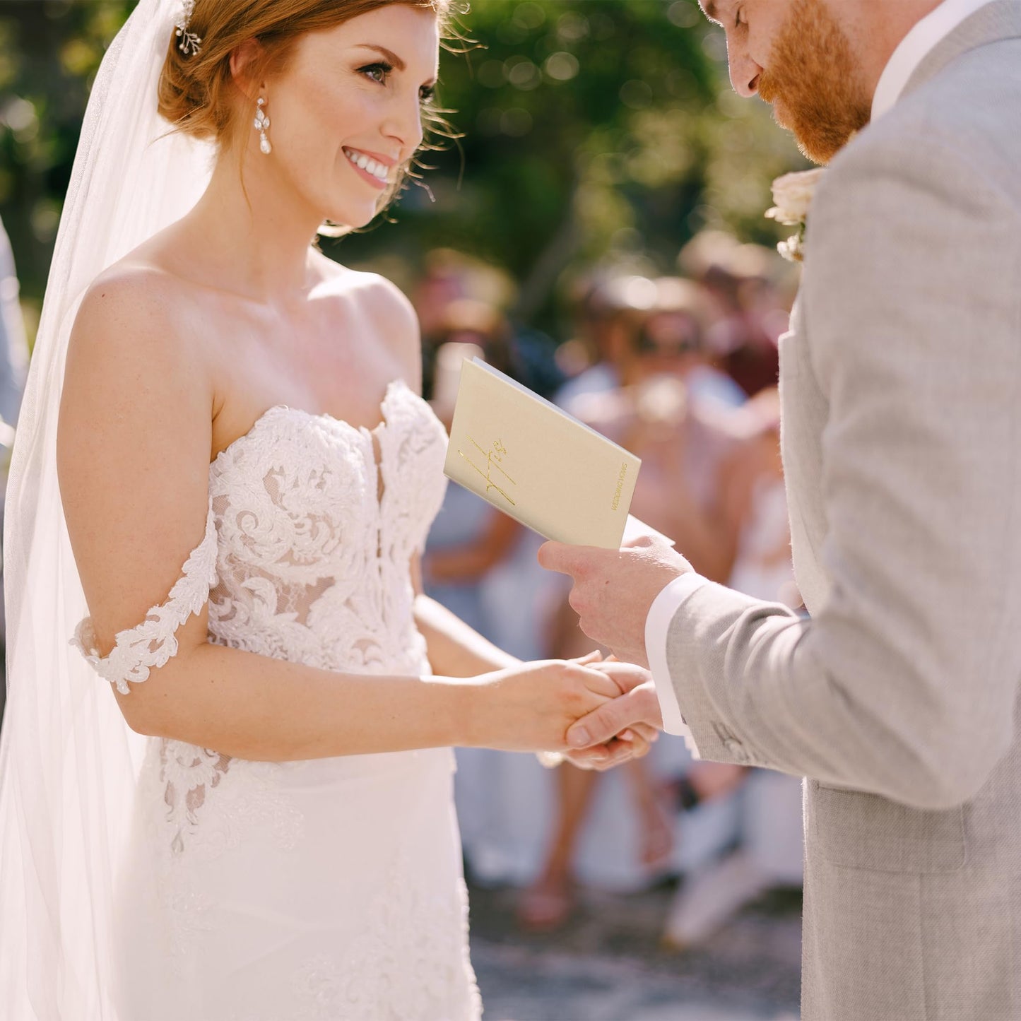 Elegant Linen Wedding Vow Books With Gold Foil Lettering - Perfectly Sized His and Hers Vow Books With Plenty Of Pages To Write Whatever is on Your Heart - A Beautiful Addition For The Wedding Day