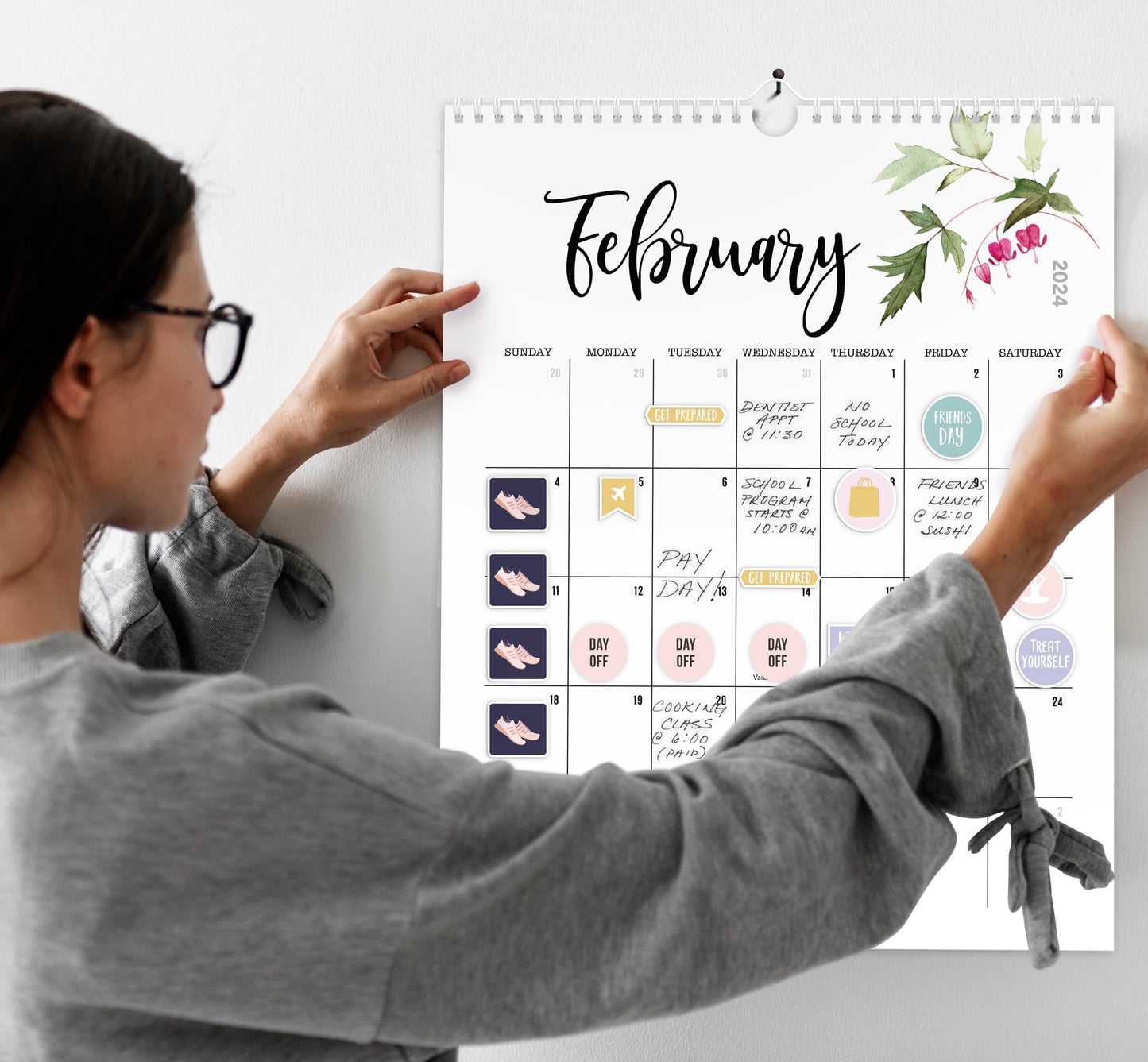 Aesthetic Floral 2024 Wall Calendar - Runs from June 2023 Until December 2024 - The Perfect 2023-24 Monthly Calendar for Easy Planning