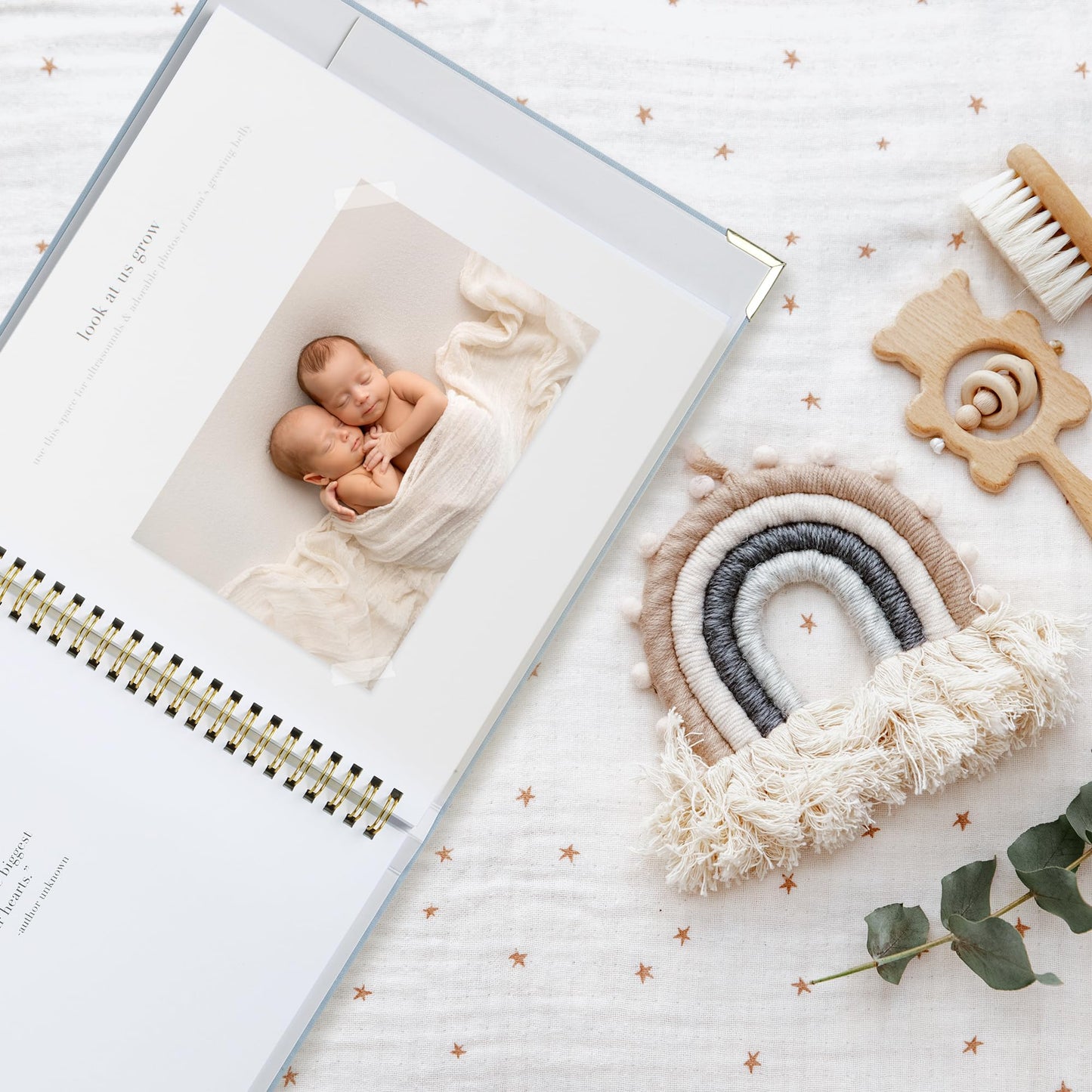 Keepsake Baby Memory Book for Boys and Girls - Timeless First 5 Year Baby Book - Neutral Journal Scrapbook or Photo Album - Record a Milestone for Every Event from Birth to Age 5