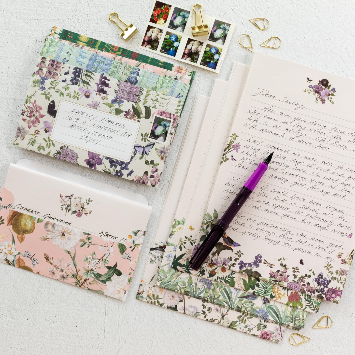 Beautiful Stationery Set with Envelopes - Premium-Quality, No-Bleed Lined Letter Writing Paper with Elegant Floral Designs - Cute Stationary Supplies Kit for Women & Personalized Gift for Loved Ones