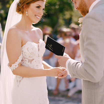 ZICOTO Elegant Linen Wedding Vows With Gold Foil Lettering - Perfectly Sized His and Hers Vows With Plenty Of Pages To Write Whatever is on Your Heart - A Beautiful Addition For The Wedding Day