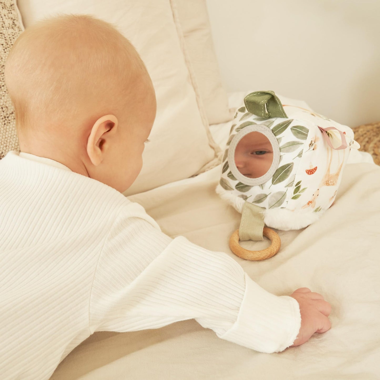 Soft Toy Block with Wooden Ring for Babies 0-3 and 0-6 Months - The Perfect High Contrast Activity Cube & Teething Toy with Tummy Time Mirror for Newborns - A Fun Sensory & Development Gift