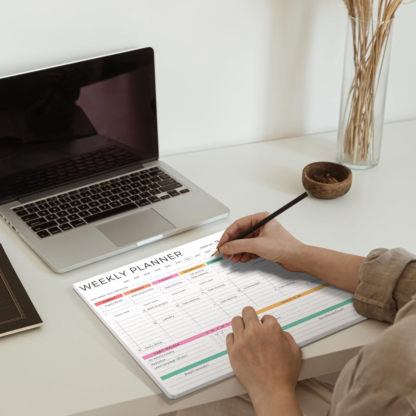 Beautiful Weekly Planner - The Perfect Undated To Do List Notepad with 52 Sheets - Aesthetic Calendar Pad & Office Desk Supplies For Women to Effectively Organize Your Work or Home Tasks
