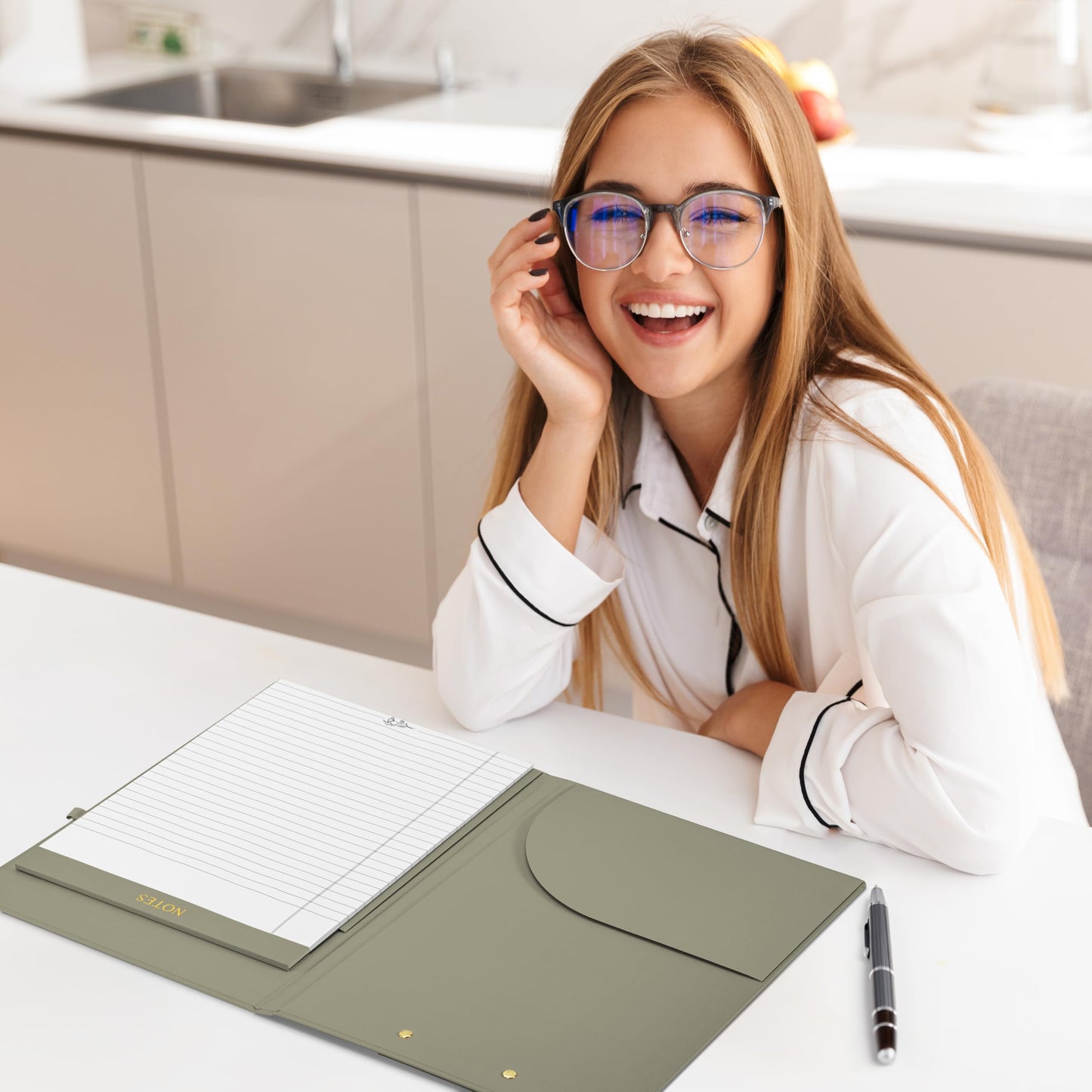 Aesthetic Clipboard Folio with Refillable Lined Notepad & Interior Pocket - Cute Padfolio/Legal Pad Holder for Women - Easily Organize Notes at Work, School, or Home