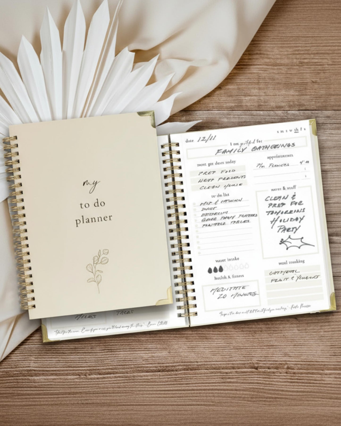 Beautiful To Do List Notebook - Aesthetic Daily Planner to Easily Organize Your Tasks And Boost Productivity - Stylish Undated Planner And School or Office Supplies For Women